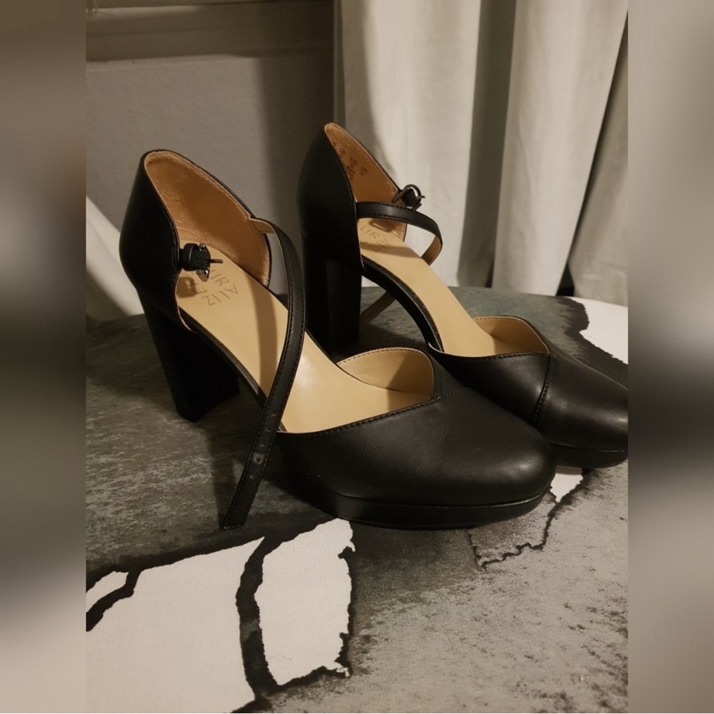 Naturalizer Bandele Pump NIB